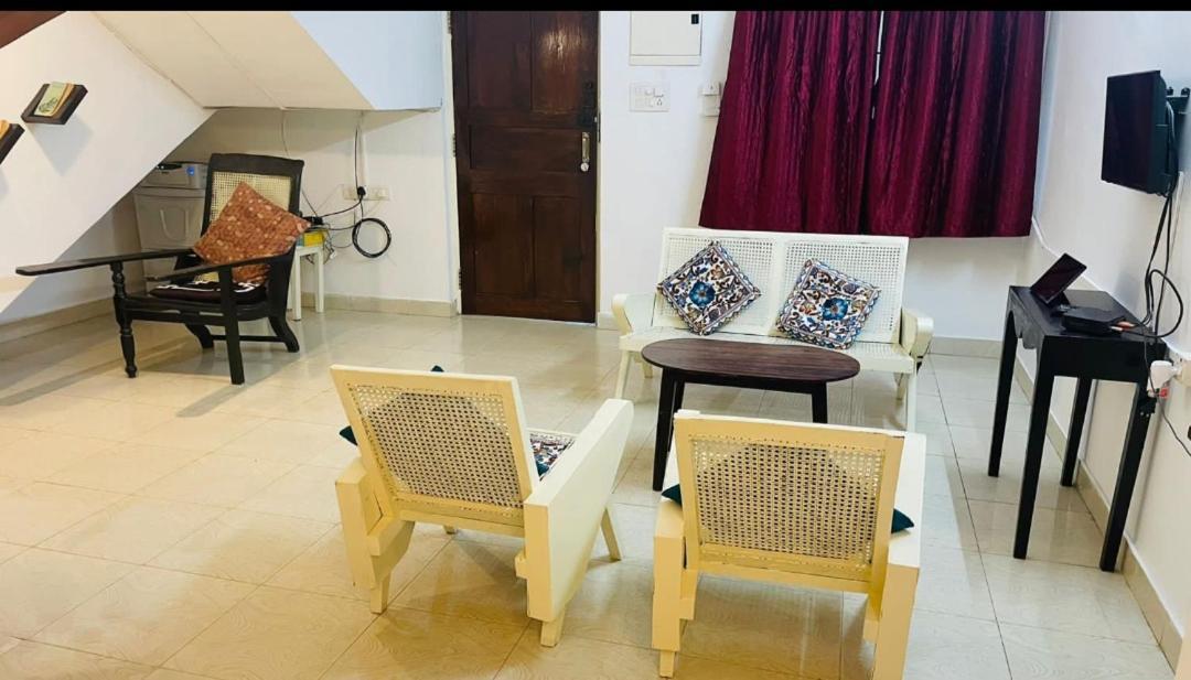 Goa Suites Holiday Home Калангут Экстерьер фото
