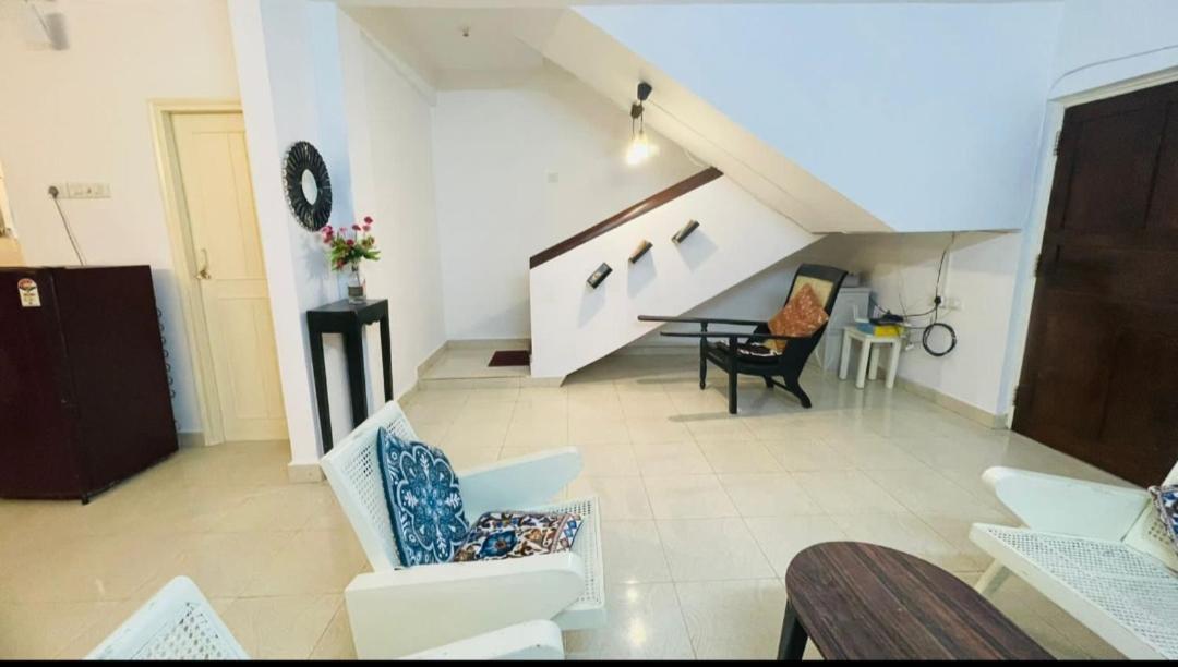 Goa Suites Holiday Home Калангут Экстерьер фото